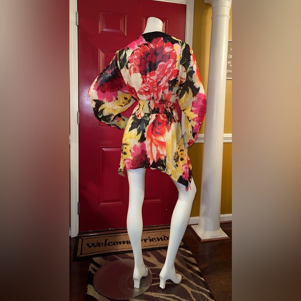 Floral Print Top - Picture 4 of 6